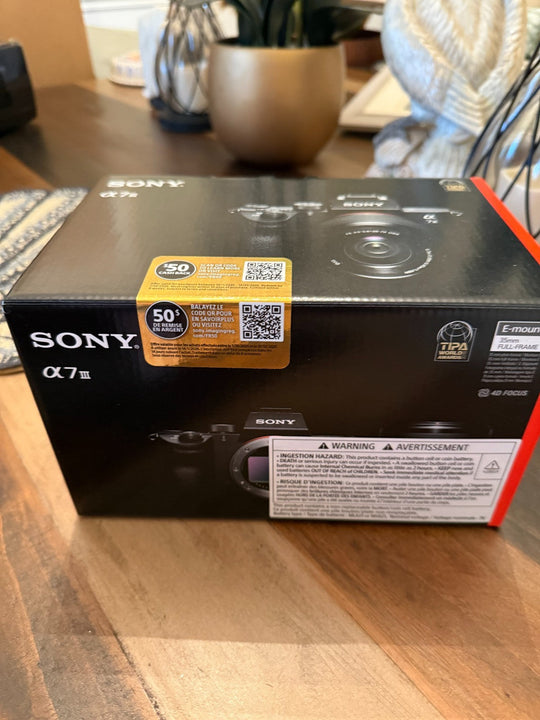 Sony Alpha a7 III ILCE-7M3K Camera w/ 28-70mm Lens NEW SEALED