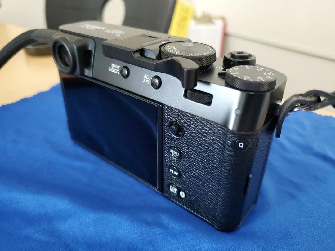 MINT Fujifilm X100VI Camera, 800 Shutter Actions, Under Warranty, Box w/ Papers