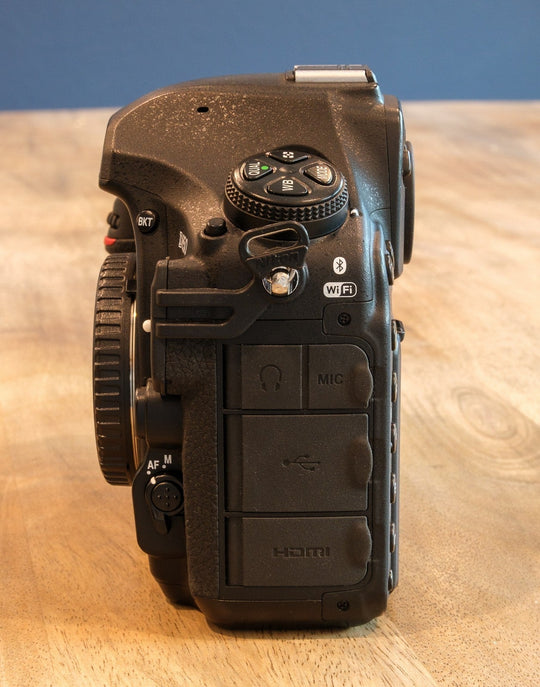 Nikon D850 45.7 MP DSLR Camera (Body Only) - Near mint cond., low shutter count