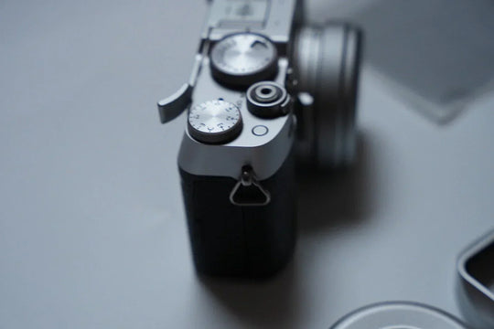 Fujifilm X100VI Silver + Box & Accessories | 23mm f/2 | Excellent Condition ✅