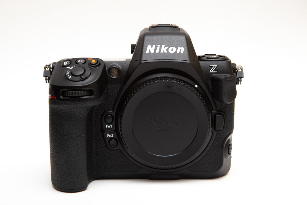 Nikon Z 8 Z8 45.7MP Camera with Nikkor Z 24-120mm f/4 S Lens + 128GB CFExpress